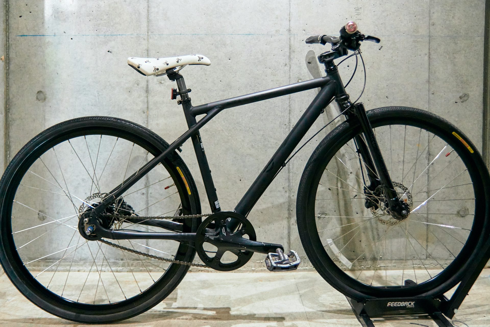 エスコ 1000x2000x10mm ゴムマット（ブラック） ESCO バイク 車 自動車 自転車